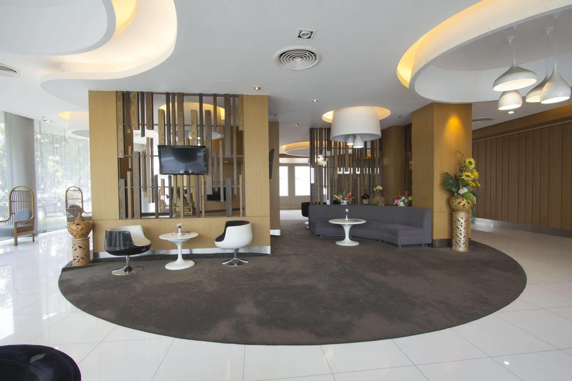 Hotel Papa Bangkok Siriraj Ngoại thất bức ảnh